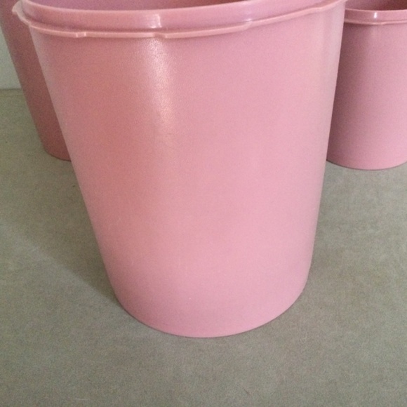 Vintage rose pink Tupperware canisters (no lids) set of 4 - Picture 6 of 6